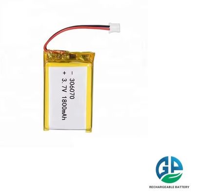 KC IEC62133 Zulassung Wiederaufladbare 3.7v 306070 1800mah 3.7v Lithium-Polymer-Lipo-Batterie
